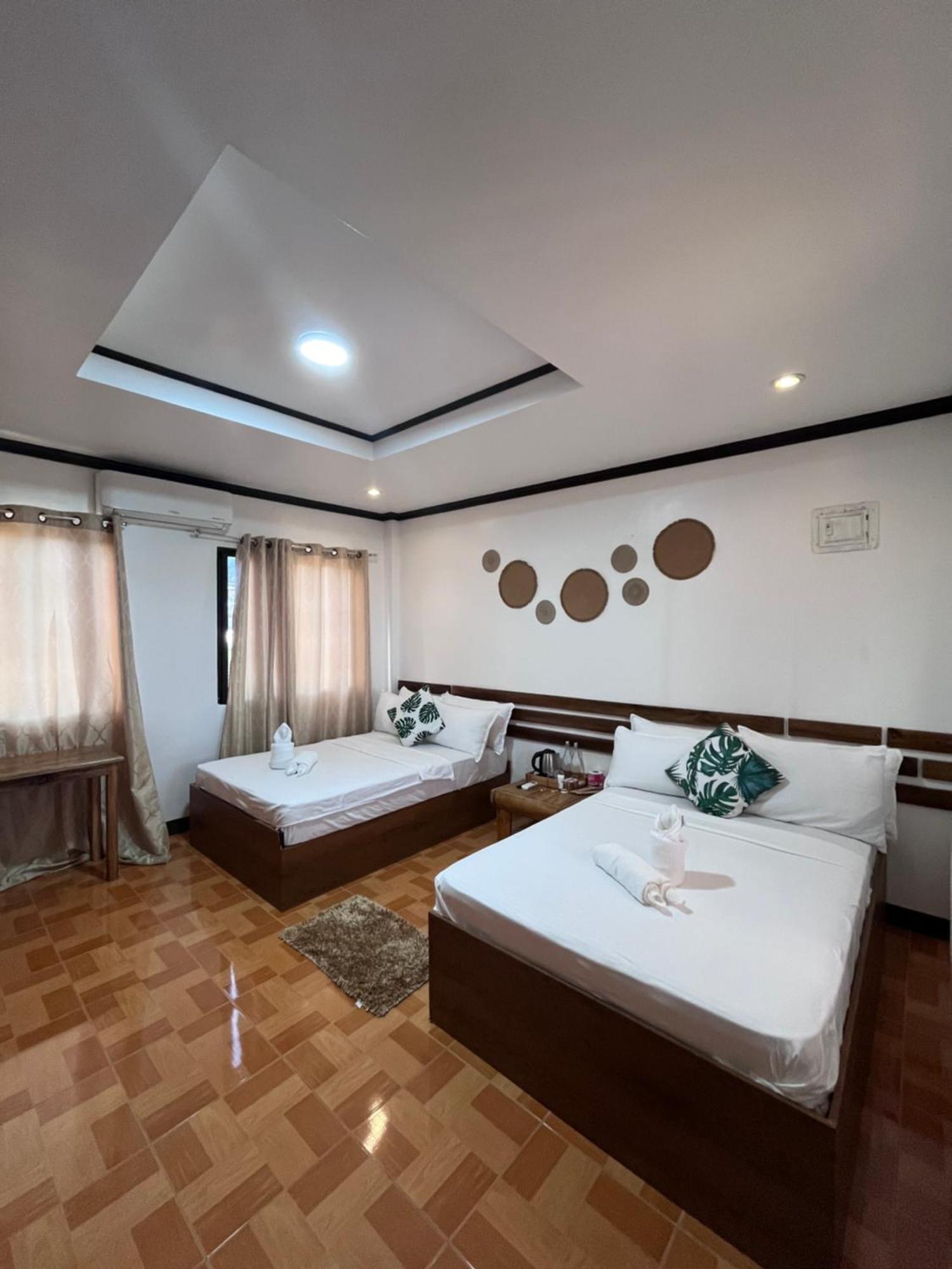 Islanders Inn - Coron Exterior photo